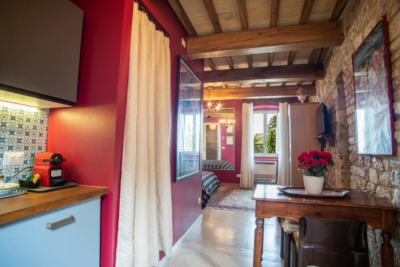 La Viola Di Assisi Hotell Exteriör bild